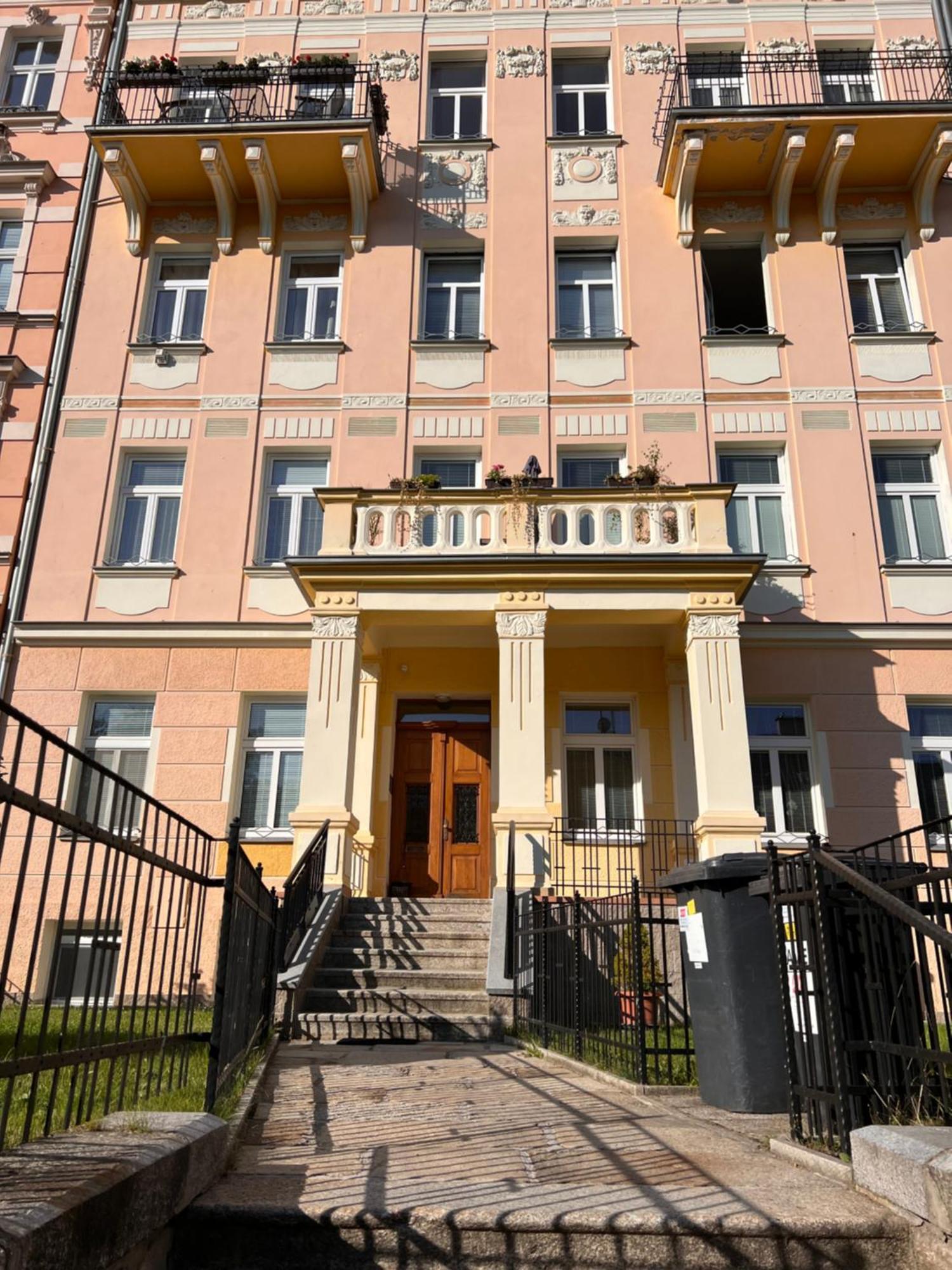 Jurincom Apartments Na Vyhlidce KLV Exterior foto